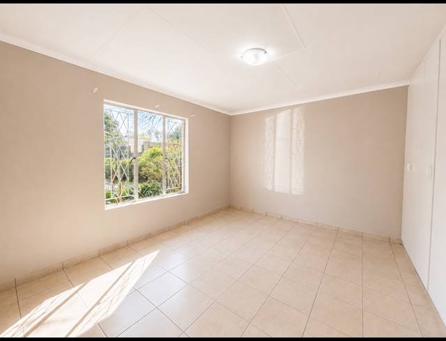 3 BEDROOM HOUSE TO LET IN REMBRANDT PARK